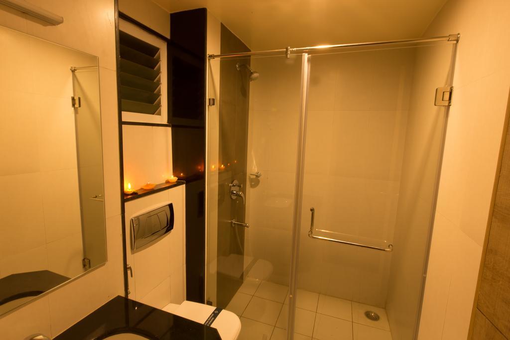 Hotel Radha Prasad Erode Ruang foto