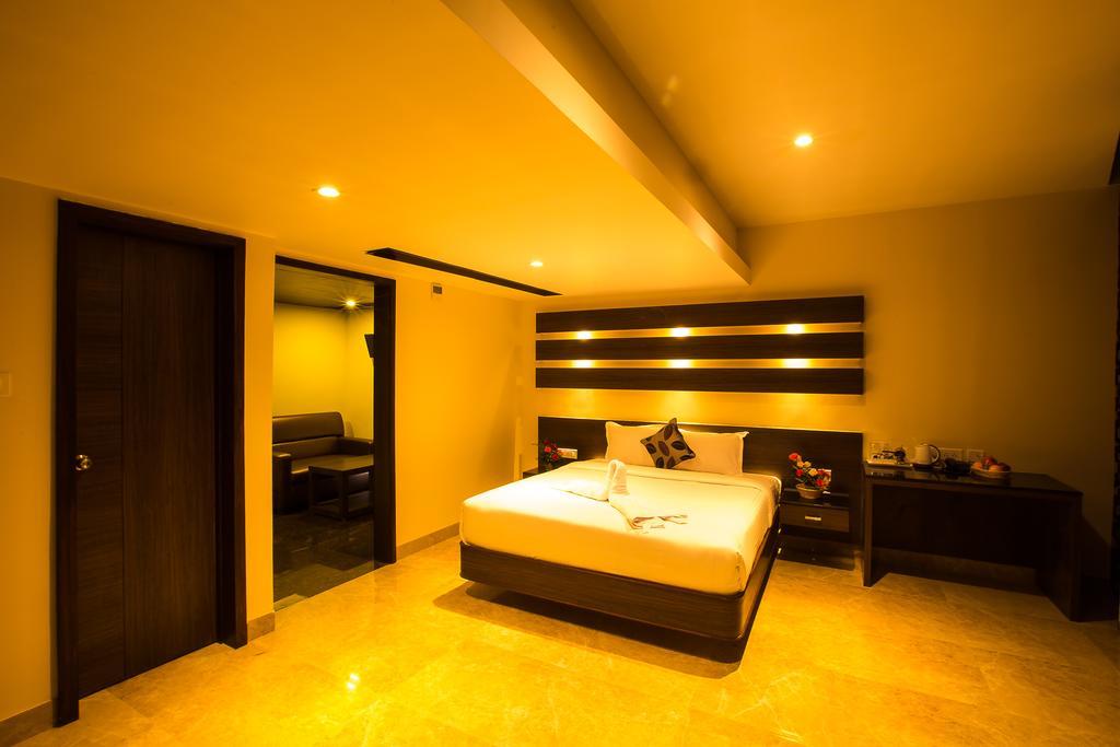 Hotel Radha Prasad Erode Ruang foto